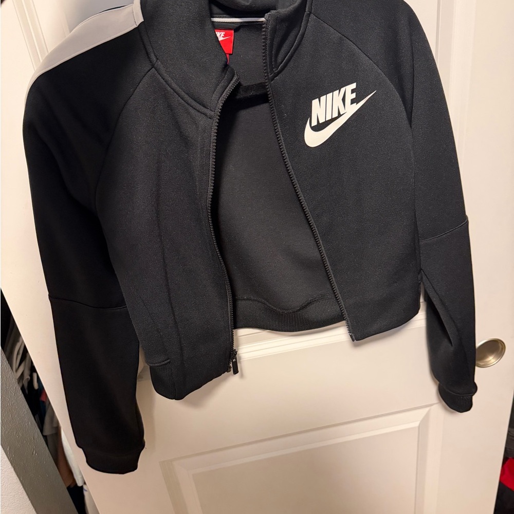 Nike Black and White Cropped Jacket